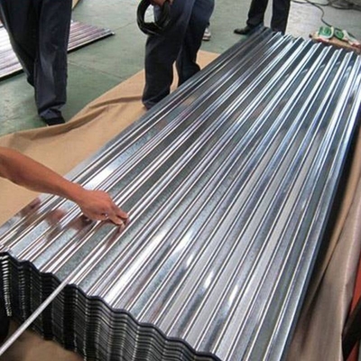 Custom Breedte gegalvaniseerde metalen gegolfde dakplaat met 1% tolerantie en materiaal