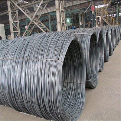 Phosphating SAE1018 Warm gedompelde heldere stalen kabel Stalen draadstaaf spoel Gewicht 1,8-2,4 ton