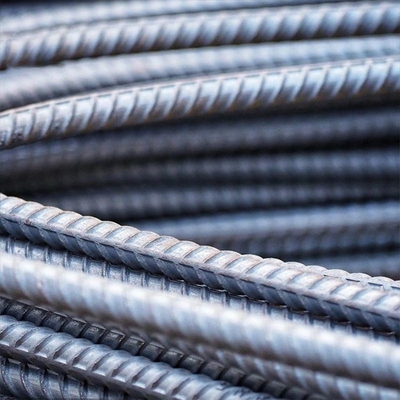 HRB335 HRB400 HRB500 Betonvervormd staalsteengordel met een tolerantie van 1% en ASTM-norm