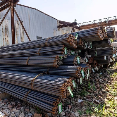 6m 9m 12m staalstaaf Q235B Q355b warmgewalst koudgewalst Ss400 S235jr Carbon Rebar