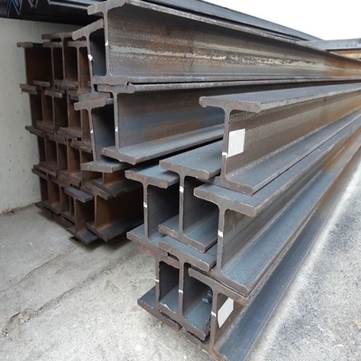 Bouwstaal A36 / Ss400 / S235jr/S275jrs355jr/Q235 / Q355 Warmgewalste I-balken/hoek/kanalen/H-balken met 2% tolerantie en JIS-standaard