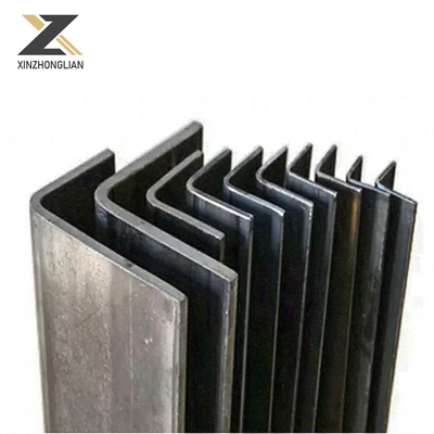 Klasse S275jr 2 inch hoekstaal gegalvaniseerd ijzer L-vorm 250X250 zachte stalen hoekstaaf