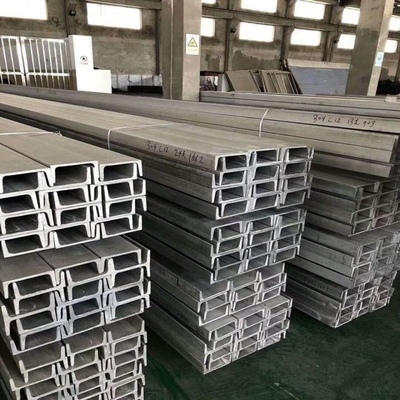 2% Tolerantie T en U Type Metal Steel Channel Custom Breedte voor veelzijdige toepassingen