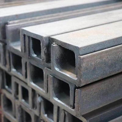 Warm gedompeld gegalvaniseerd U C Purlins Profiel voor de bouw Niet geperforeerd 5-12m Lengte
