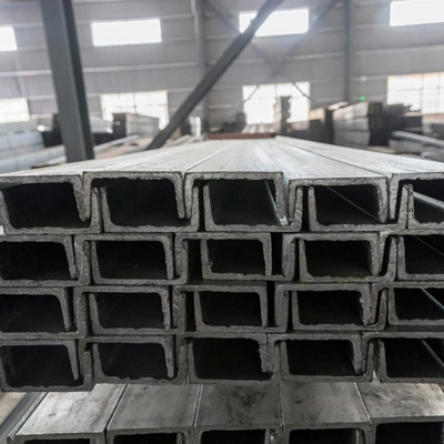 BS-standaard 5-12 m lengte ASTM A36 gegalvaniseerd staal C-kanaal voor industriële gebouwen