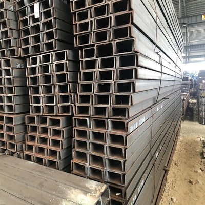 Bouwmateriaal S235jr Ss400 St37 St52 Stalen kanaal met vlak of gegalvaniseerd oppervlak