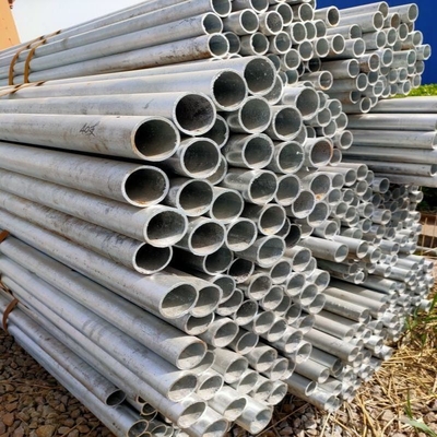 Mild Strip Steel gegalvaniseerde EMT-pijp 1/4&quot;-48&quot; voor naadloze precieze elektrische buizen
