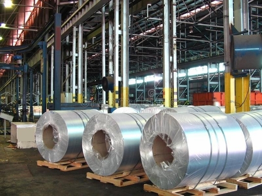 1060 3003 3004 5052 Vooraf geverfde aluminium spoel rollen Kleurbedekte aluminium spoel CFR Term