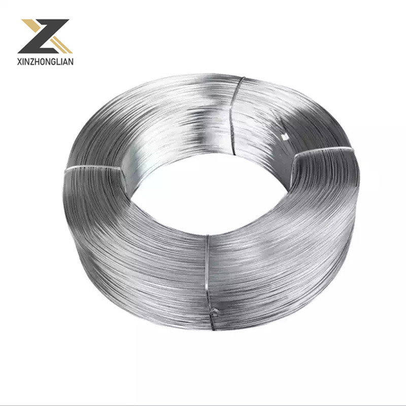 Boven-oppervlakte oliën Metalen draad SAE1040 SAE1045 SAE1070 SAE1080 voor hekken in bulk order